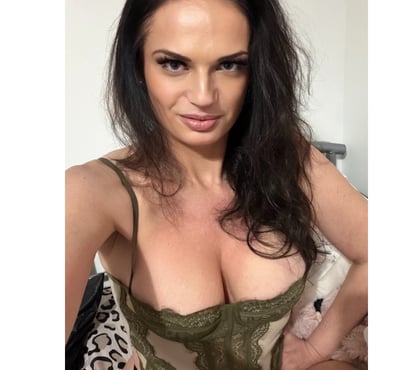 Escorts Walthamstow East London - Photos for The perfect British and English MILF you’ve waited for!
