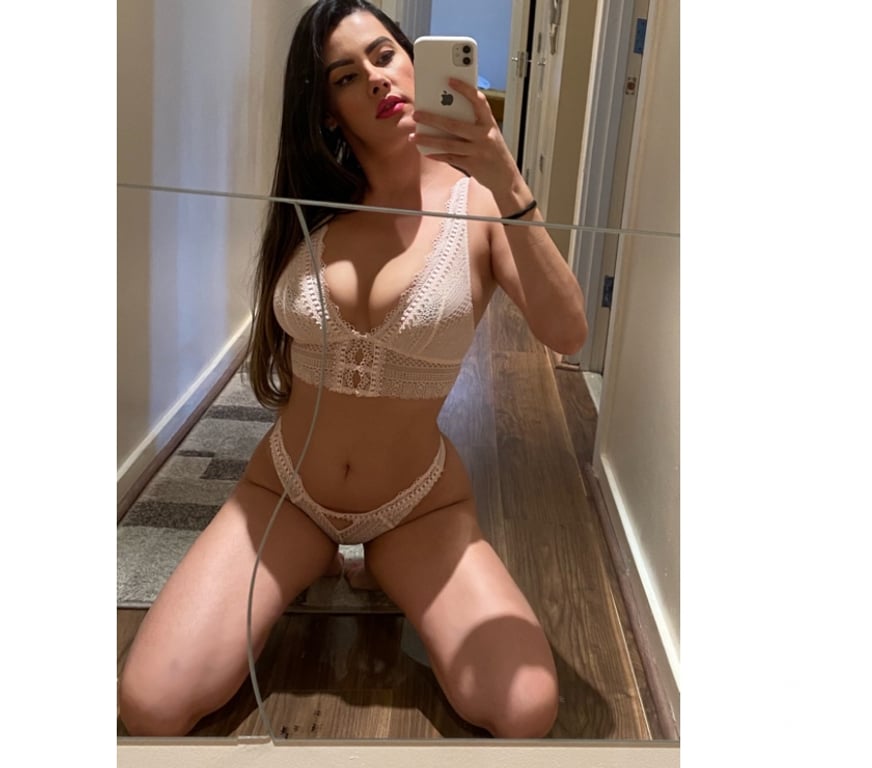 Escorts Bedfordshire Luton - Photos for RHEA PARTY 💕🥳 REAL PICTURE
