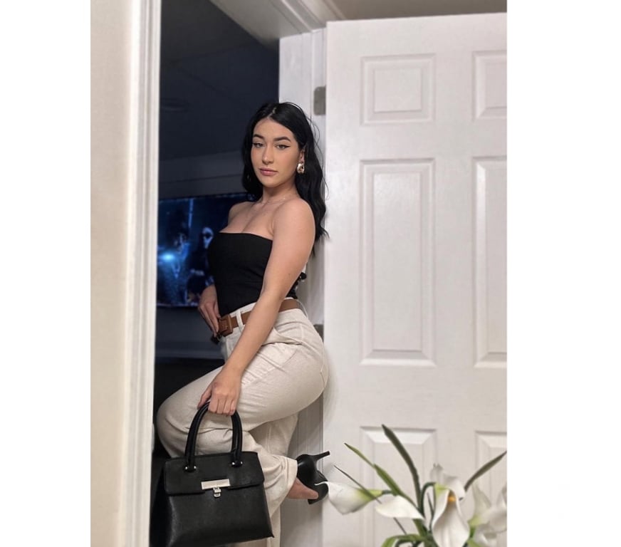 Escorts Peterborough Peterborough City Centre - Peterborough - Photos for Brazilian girl with big butt and breasts 🔥🇧🇷