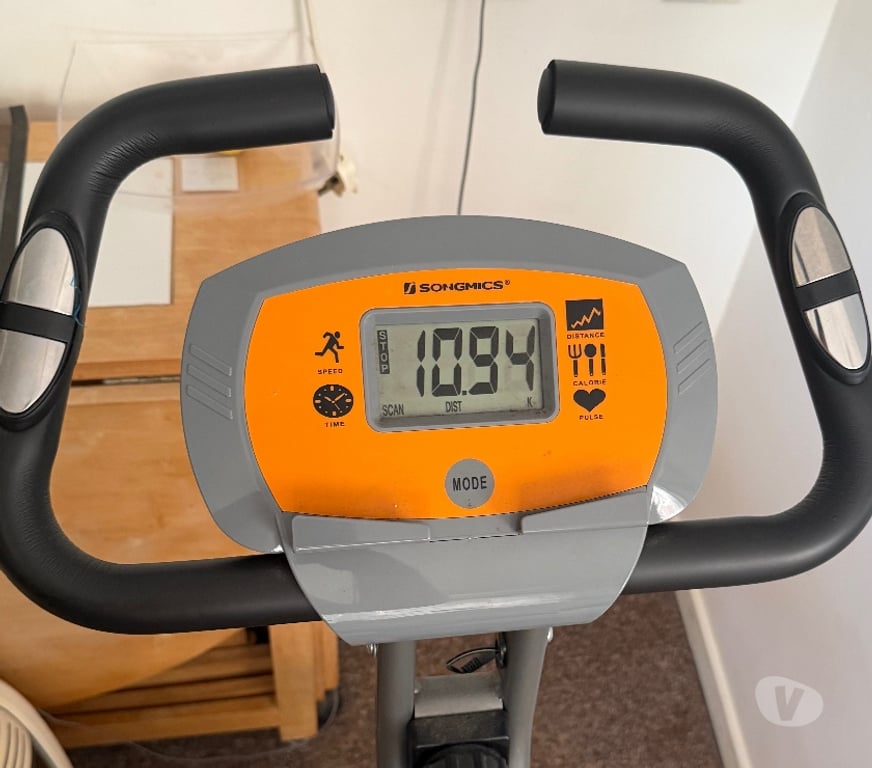 Fishing tackle Hampshire Winchester - Photos for Songmic Resistance Exercise Bike