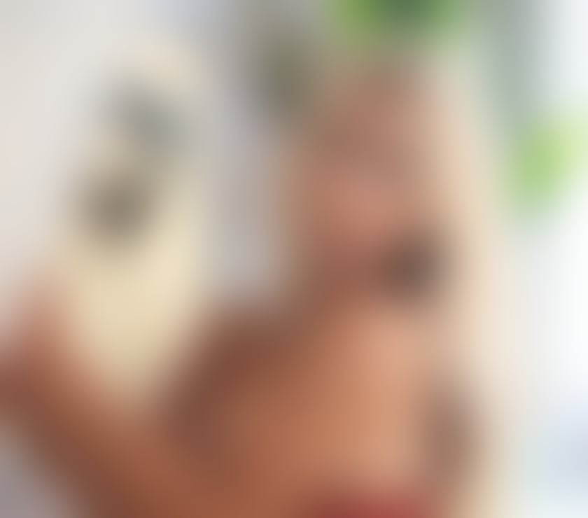 SEXY VIP MODEL TS ANA PAULA BOOK NOW!!