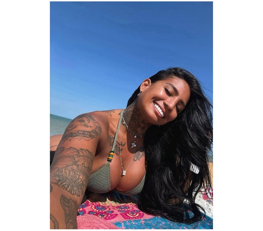 Escorts West Sussex Crawley - Photos for A+0 LEVELS BEST SERVICE LATINO BRUNA 🥵😽👄