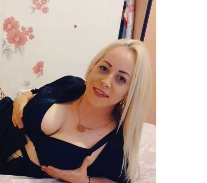 Escorts West London Hounslow - Photos for 💥hey Nina blonde owo no extra💥