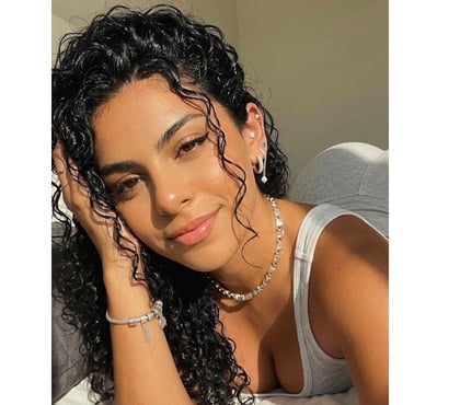Photos for Vick Girl Curly 🇧🇷