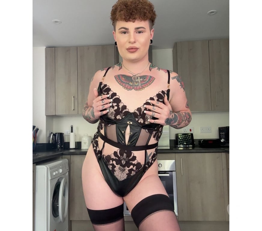  Gay massage Leicestershire Leicester - Photos for LUXURIOUS FEMBOY🇬🇧 LE2 27th-30th