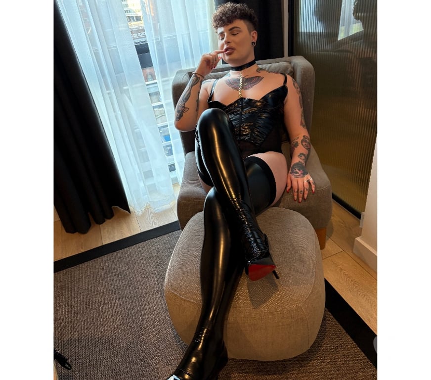  Gay massage Leicestershire Leicester - Photos for LUXURIOUS FEMBOY🇬🇧 LE2 27th-30th