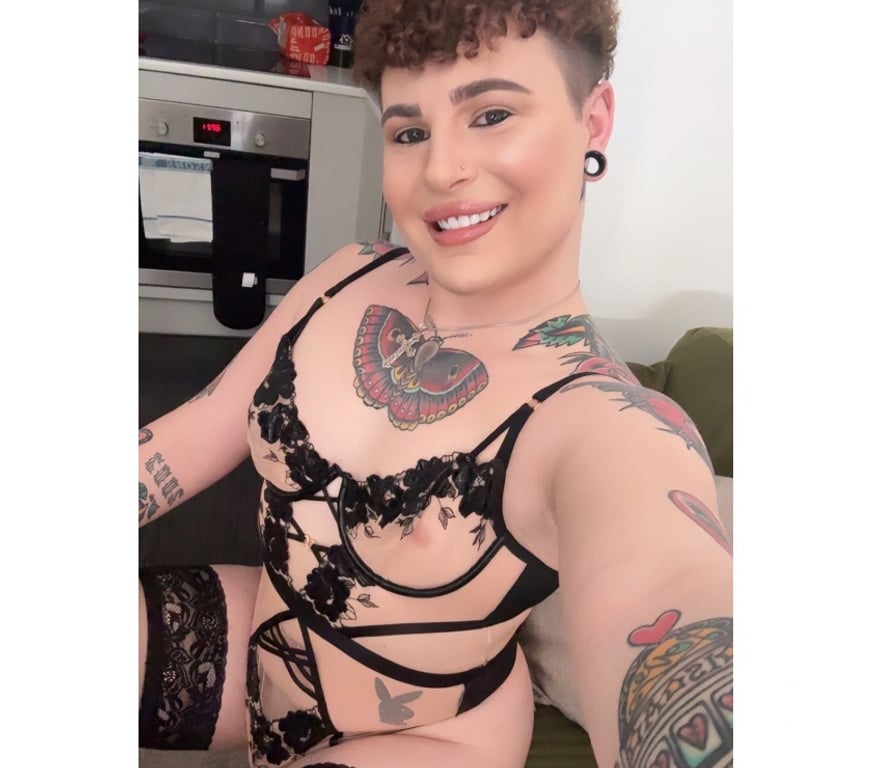  Gay massage Leicestershire Leicester - Photos for LUXURIOUS FEMBOY🇬🇧 LE2 27th-30th
