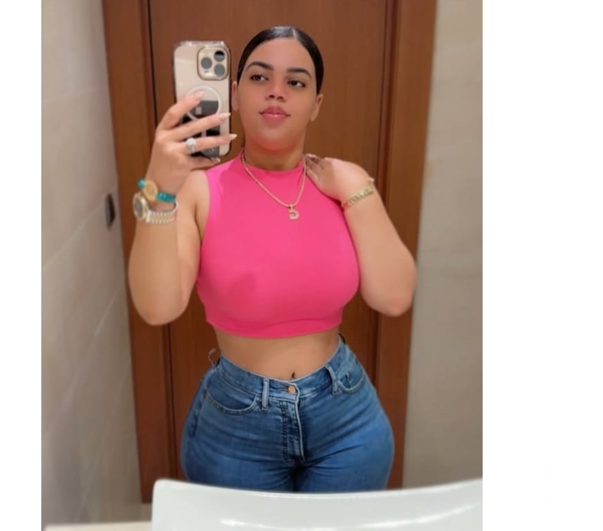 Escorts South East London Plumstead - South East London - Photos for 😈 naughty scarlet 💦🍑 BIG BOOBS AND BOOTY 🥵