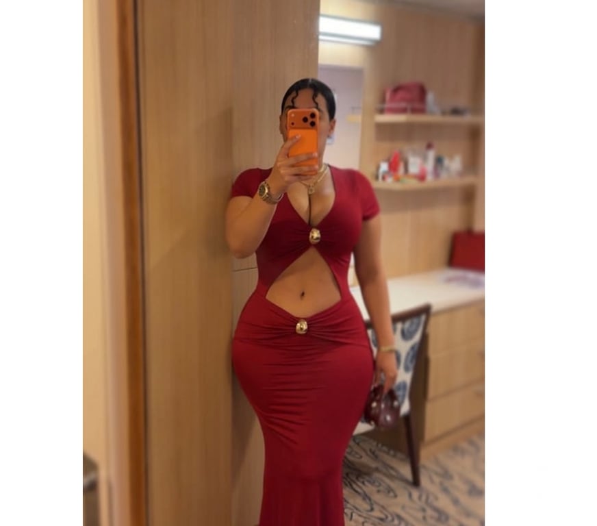 Escorts South East London Plumstead - South East London - Photos for 😈 naughty scarlet 💦🍑 BIG BOOBS AND BOOTY 🥵