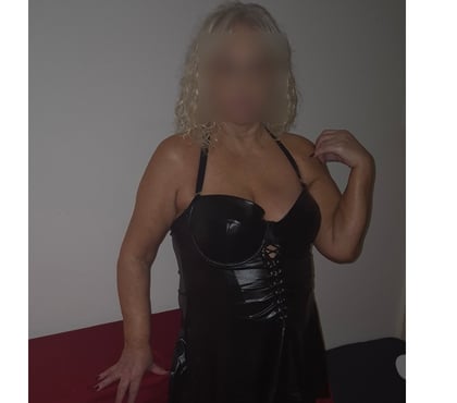 Mature Escorts & Erotic Massage Leytonstone East London - Photos for Amazing Blonde x