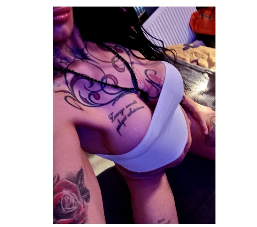 Escorts East London Walthamstow Central Station - East London - Photos for Beautiful woman easy going ready to meet u