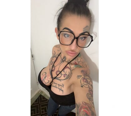 Escorts Walthamstow Central Station East London - Photos for EXTREME MAGIC MOMENTS..NO MESS AROUND.