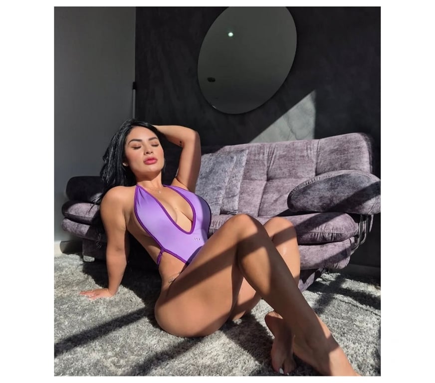 Escorts Surrey Reigate and Banstead - Photos for 🔥 Stunning Brazilian Beauty – Unforgettable Experience