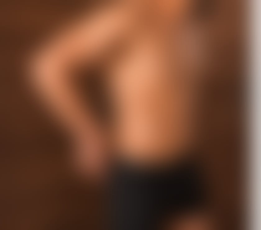 🌹 Discreet Gentleman Companion for Women | Central London