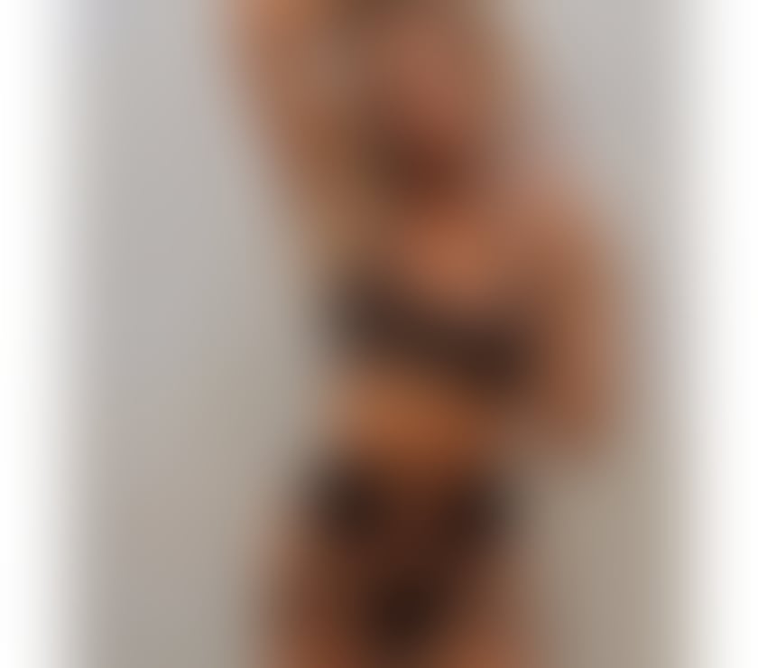 Trans Escorts Lincolnshire North East Lincolnshire - Photos for Brazilian ladyboy XXL GRIMSBY
