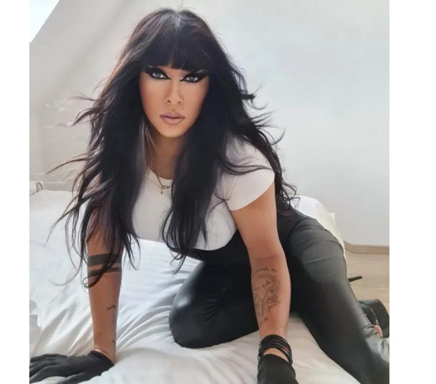 Trans Escorts South West London Tooting Broadway Station - South West London - Photos for Laura trans active and passive🍌brasilian 🇧🇷