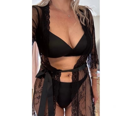  Escorts Brentwood Station Brentwood - Photos for Laura Monroe🔥 here!! Available mature girl🔥