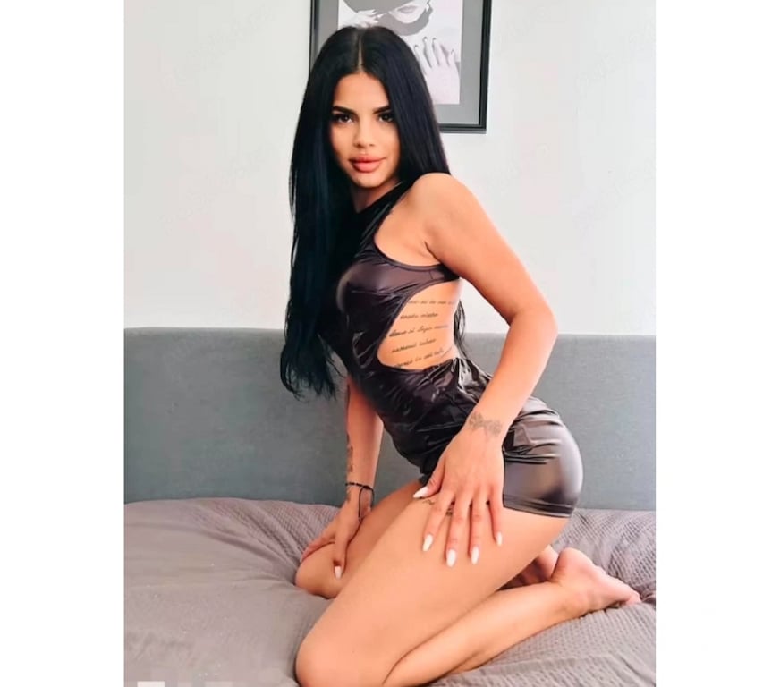 Escorts Wiltshire Swindon - Photos for Hello, my name is chloe, don't hesitate to contact me.
