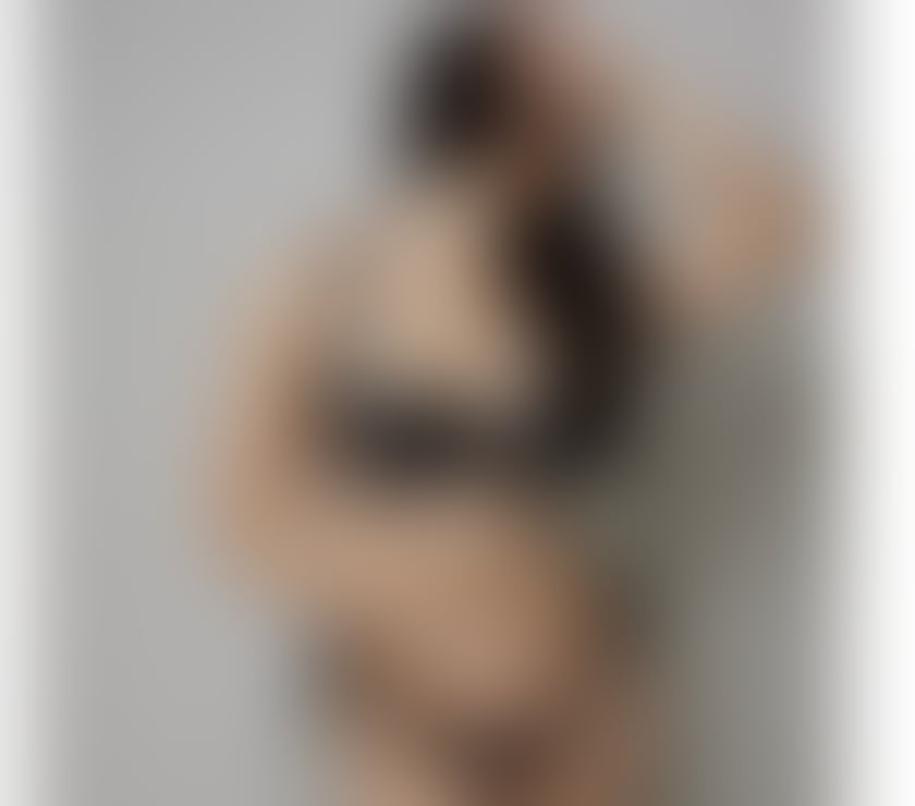 New in town - Sensual Masseuse - Great location