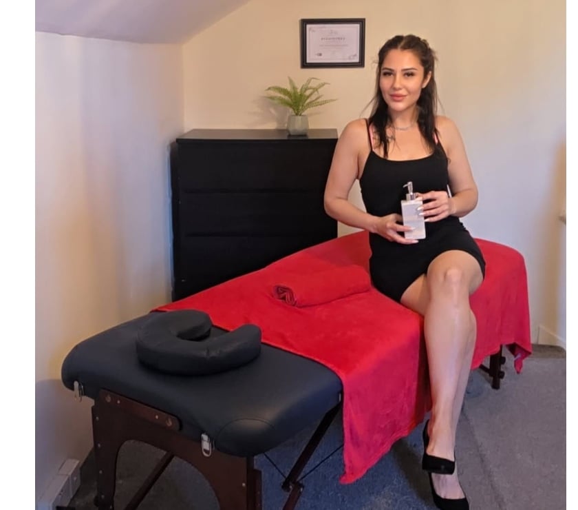 Escorts Holbeck Leeds - Photos for Deep tissue massage by Nicolle