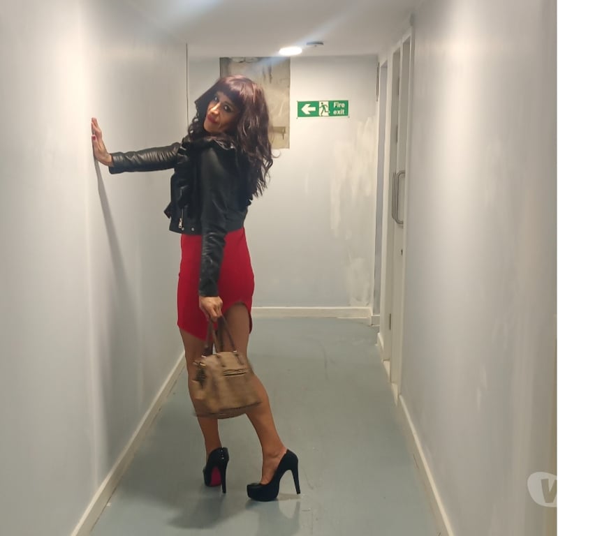Trans Escorts East London Forest Gate - East London - Photos for LAST Days TS Barvie XXL Colombian naughty PARTY girl GFE