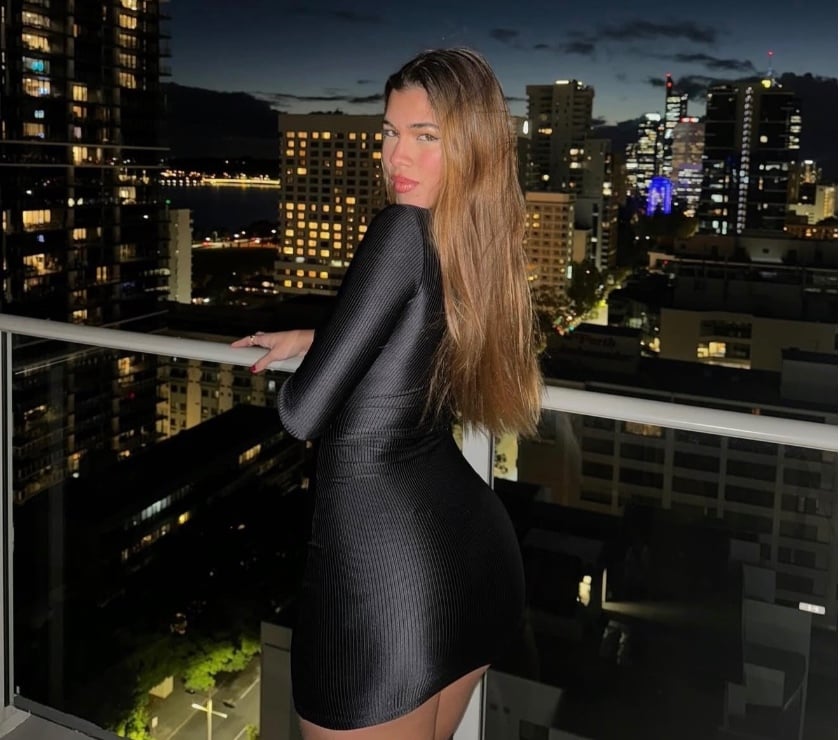  Escorts & Erotic Massage Hull City Centre Hull - Photos for 🦋 PETITE SOUTH AMERICAN🩵GENUINE 💎 BIG BUM💘