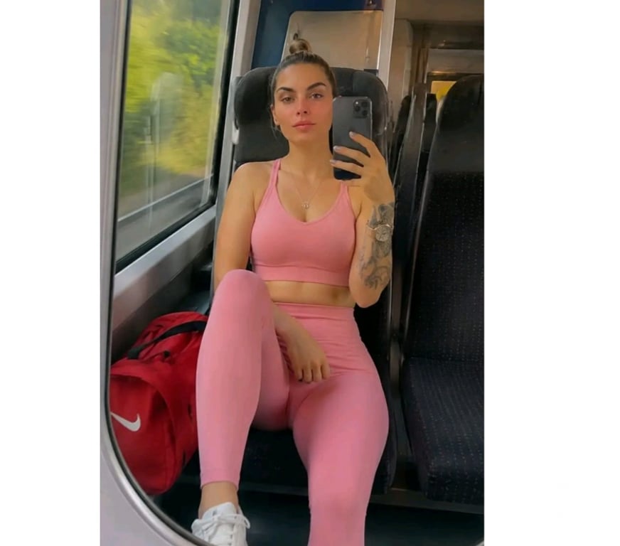 Escorts Buckinghamshire Milton Keynes - Photos for NEW IN YOUR TOWN EVELIN