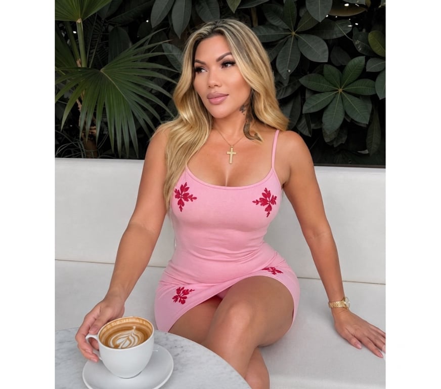 Escorts East London Aldgate East - East London - Photos for Jessica Brazilian girl