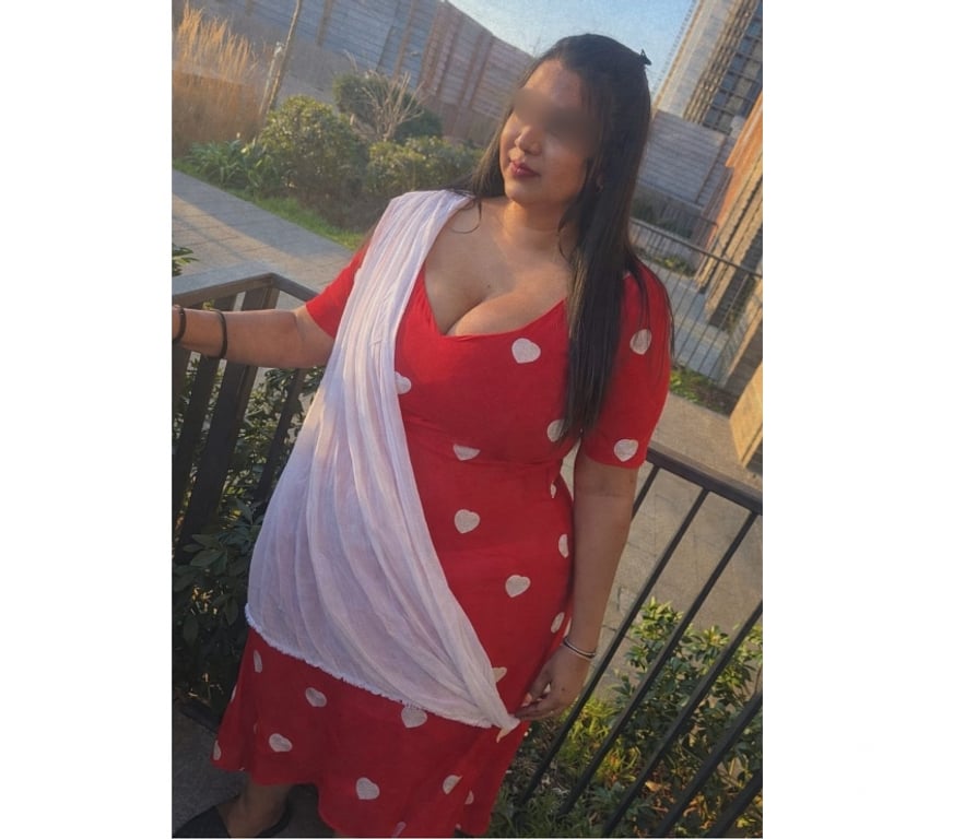 Escorts East London Barking Station - East London - Photos for SUZEE SOUTH INDIAN TAMIL CHUBBY GIRL NEW IN BARKING