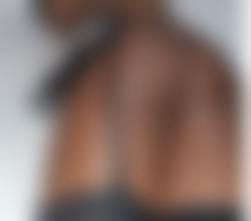 Escorts Cumberland Whitehaven - Cumberland - Photos for Allure K Busty elegant mature lady