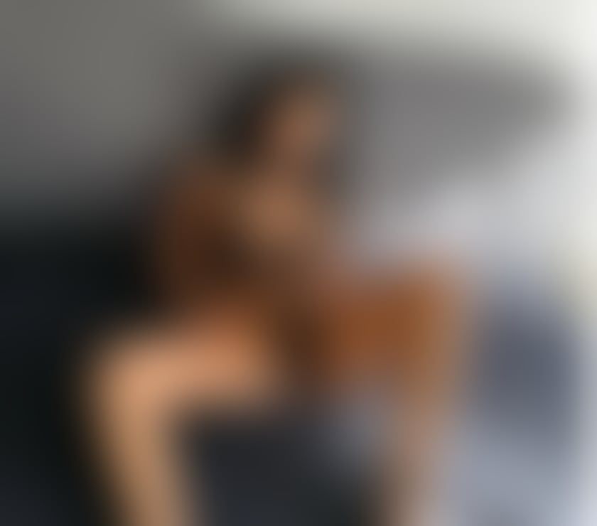 EMILY OUTCALL GIRL HOT 🥳 PARTY