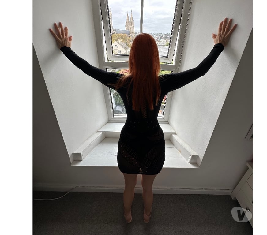 Escorts West London Shepherd`s Bush - West London - Photos for SARAH PARTYING GIRLS 🥂