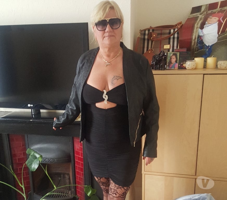 Escorts Barking and Dagenham Barking - Barking and Dagenham - Photos for Mature Laura 1hour only £60