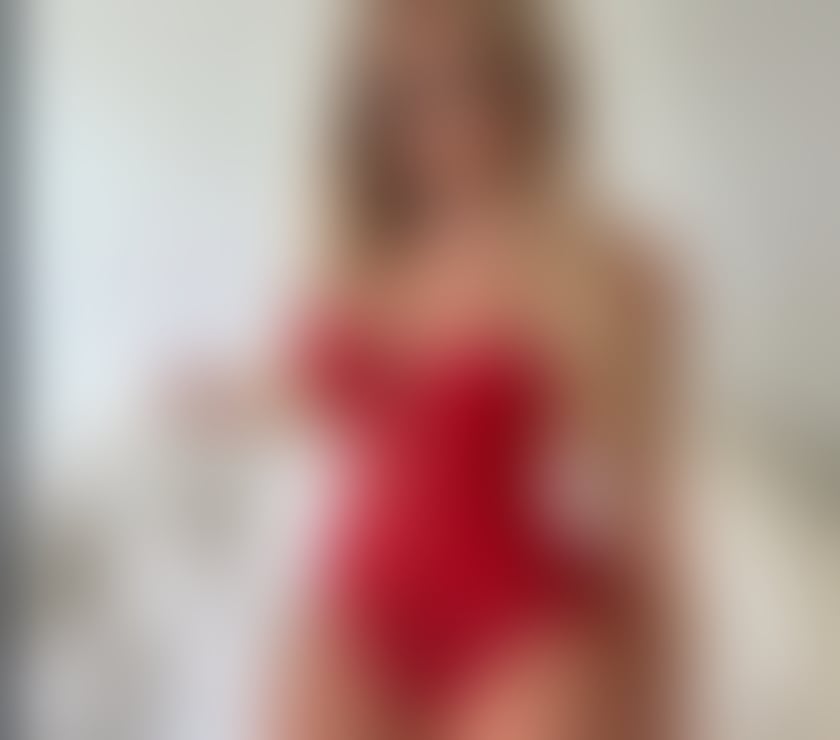 Escorts and Massages York City Centre York - Photos for JULIA GFE HOT 🍑🌶️🔥