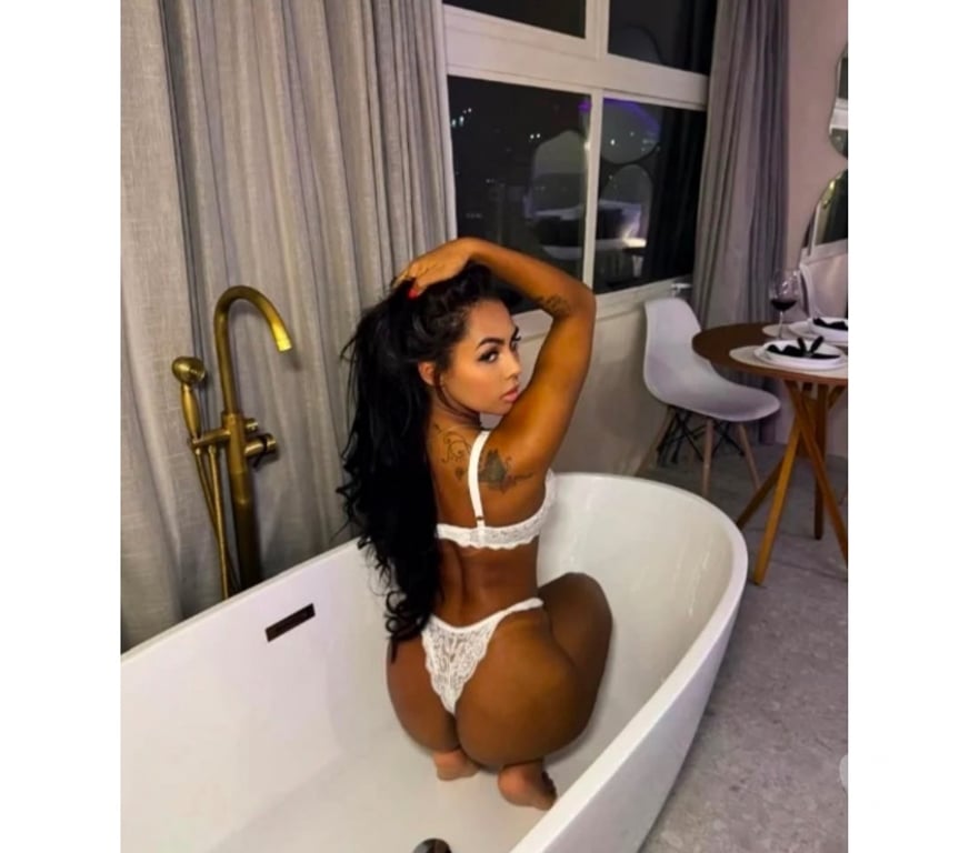 Escorts Devon Plymouth - Photos for Celine 💋first time in town 🫦 call me 🤙💋