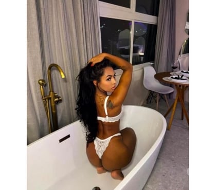 Escorts and Massages Plymouth City Centre Plymouth - Photos for Celine 💋first time in town 🫦 call me 🤙💋