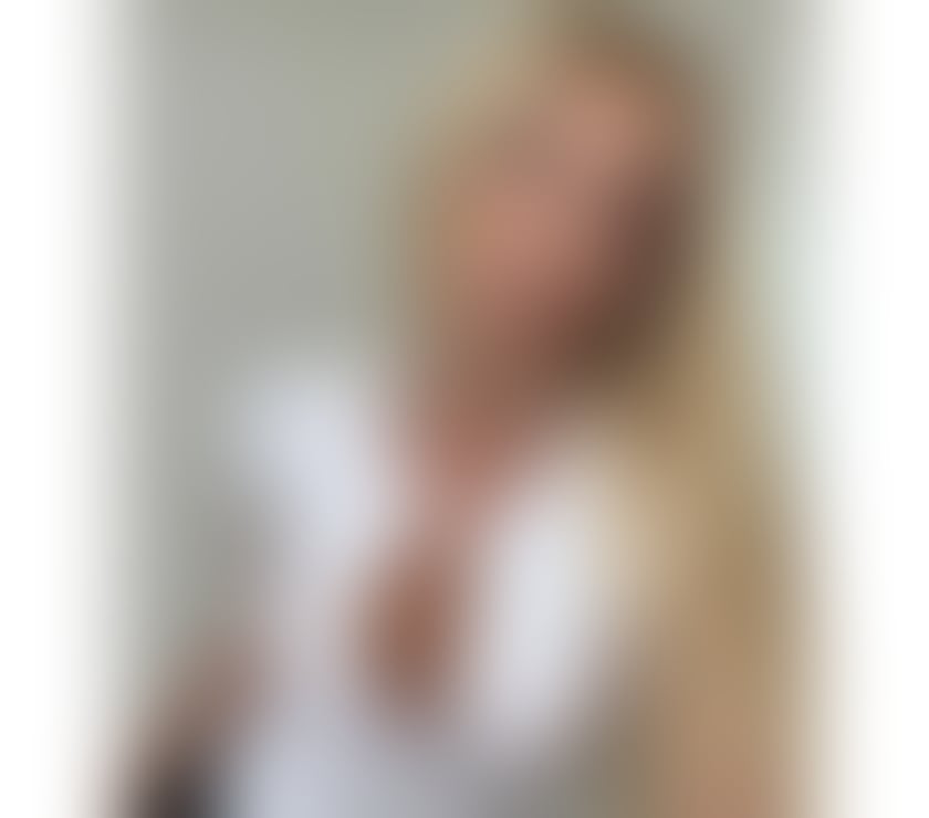 Escorts East London Canary Wharf - East London - Photos for LILI BEST PARTY 🥂💖 AVAILABLE- NEW IN TOWN