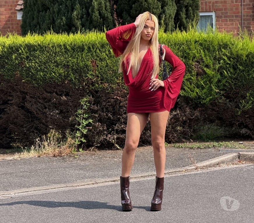 Trans Escorts West London Hillingdon - Photos for FLORYBELLAA 🔥 SEXY HORNY TS 🌶️😈