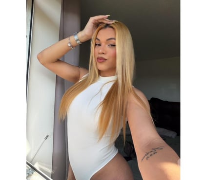 Trans Escorts Uxbridge Hillingdon - Photos for FLORYBELLAA 🔥 SEXY HORNY TS 🌶️😈