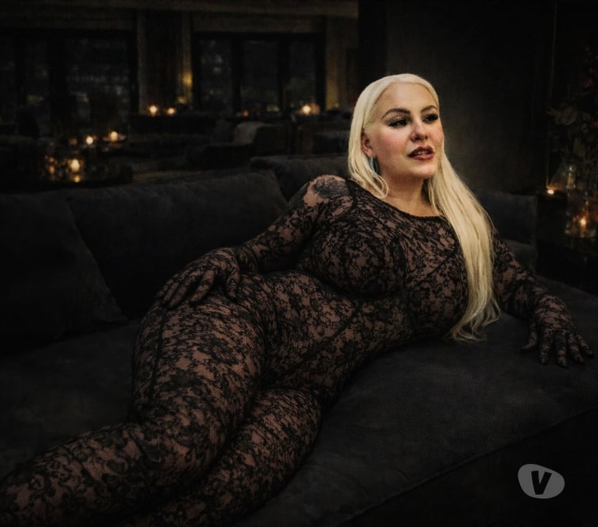 Escorts South West London Tooting Broadway - South West London - Photos for LAURA HOT BEAUTIFUL BLOND VERY WHITE