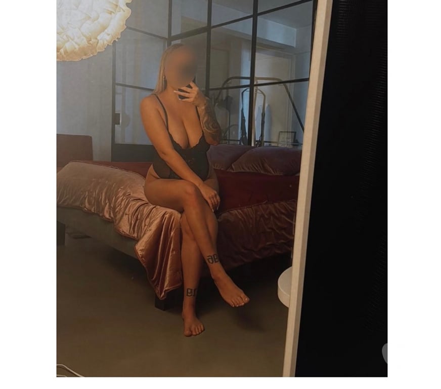Escorts South East London Deptford Bridge - DLR Station - South East London - Photos for Cataleya big boobs and curvy body 100% real pic