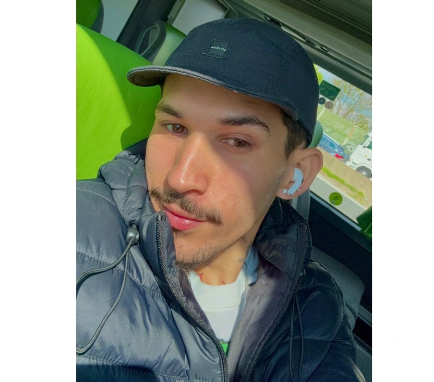  Gay massage East London Walthamstow - East London - Photos for Bruno, a Brazilian, is new in town.