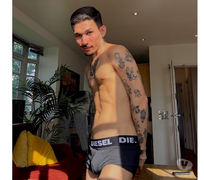  Gay massage North West London Harrow - Photos for Bruno, a Brazilian, is new in town.