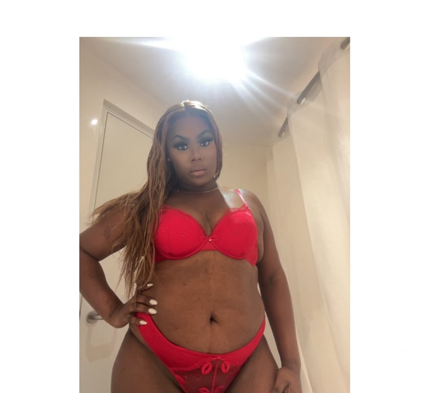 Trans Escorts Surrey Guildford - Photos for Sexy trans woman Gabby