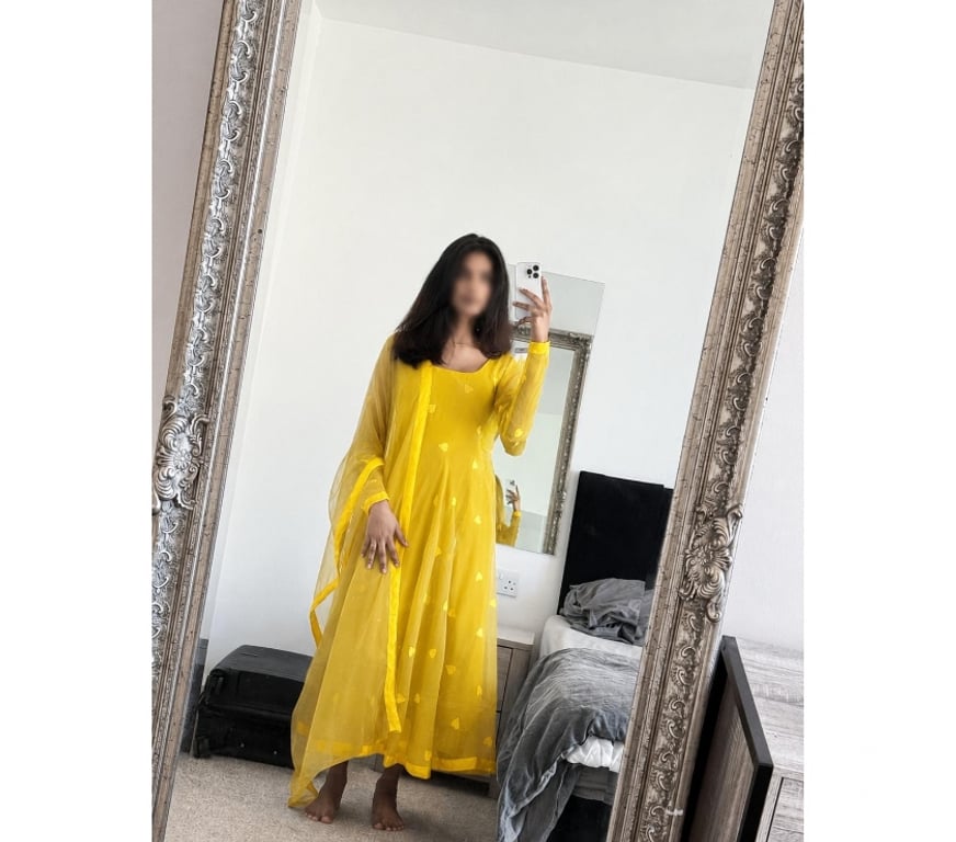 Escorts Warrington Warrington Town Centre - Warrington - Photos for South Indian Tamil Warrington