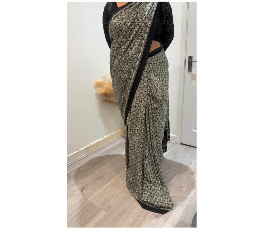 Escorts North West London Hendon - North West London - Photos for North Indian girl speak Punjabi and hindi