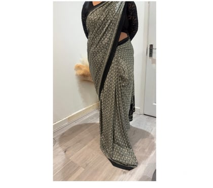 Escorts Hendon North West London - Photos for North Indian girl speak Punjabi and hindi