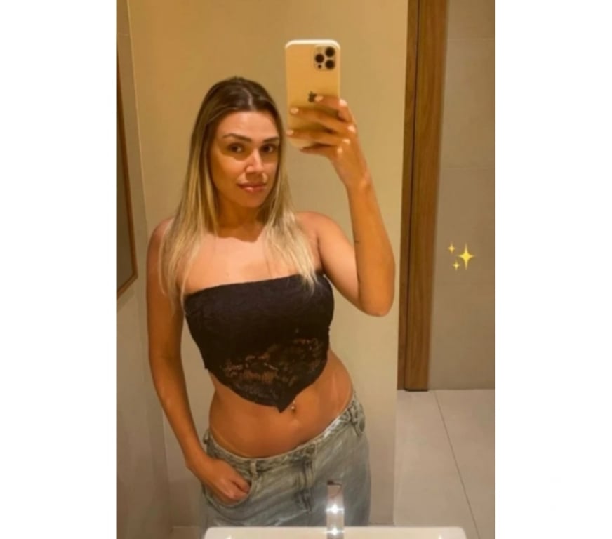 Escorts Staffordshire Stoke-on-Trent - Photos for PARTY PARTY PARTY GIRL NAUGHTY TOP ESCORT