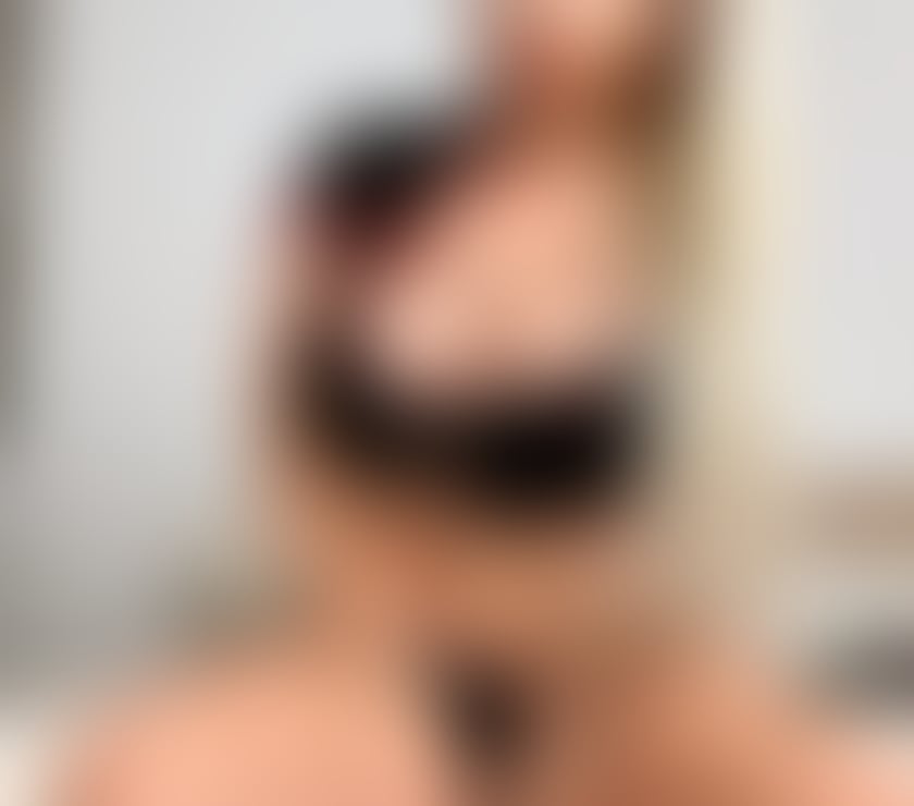 Escorts Wiltshire Swindon - Photos for KRYSS PARTY GIRL HOTT SEXY OUTCALL