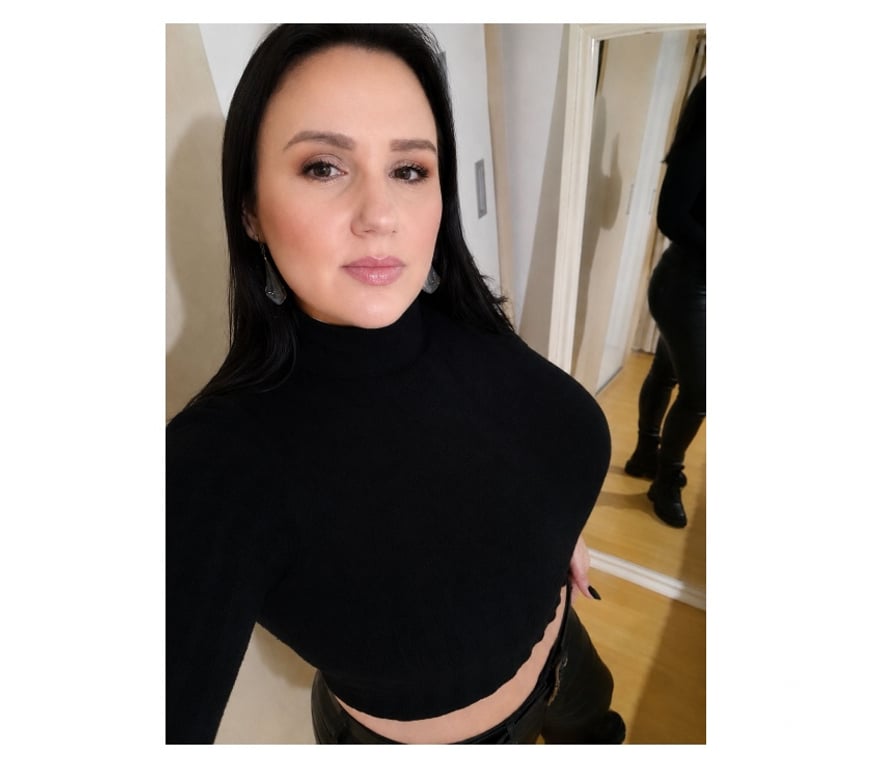 Escorts West London Hounslow - Photos for 🍑ELIS IM VERY GOOD COMPANY 🍑🌼